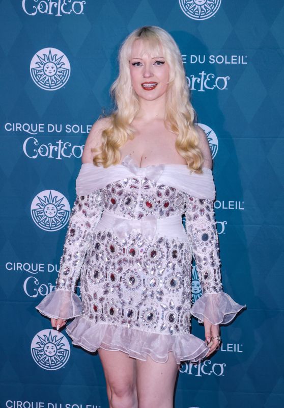 Victoria Clay at "Corteo" Premiere, 01.15.2025