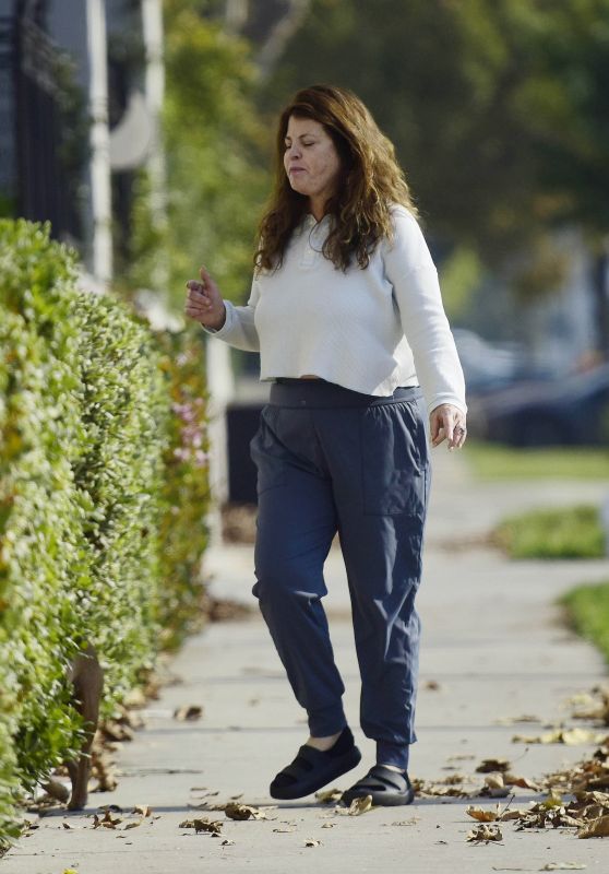 Yasmine Bleeth is spotted on a rare outing with husband Paul Cerrito in Los Angeles 09.01.2025