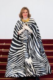 Yousra Martinez at Stephane Rolland HC Show in Paris 01 28 2025