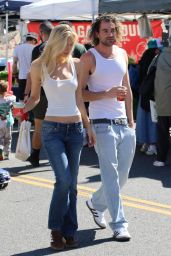 Alexis Ren at Studio City Farmer