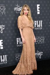 Angelina Jolie s Vintage-Inspired Elie Saab at Critics’ Choice Awards