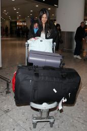 Emma Raducanu Tearful Reunion with Dad at Heathrow - 02.19.2025
