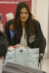 Emma Raducanu Tearful Reunion with Dad at Heathrow - 02.19.2025