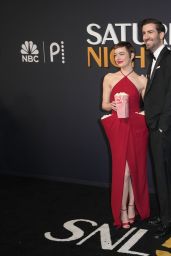 Emma Stone’s Playful Red Carpet Moment at SNL50