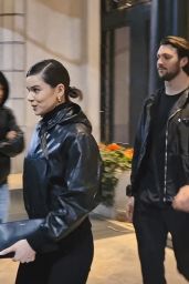 Hailee Steinfeld Heads Out to Dinner in Milan - 02.25.2025