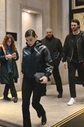 Hailee Steinfeld Heads Out to Dinner in Milan - 02.25.2025