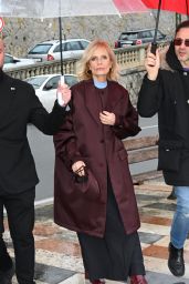 Isabella Ferrari at Sanremo 2025 with L