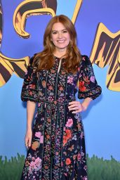 Isla Fisher Brings Floral Fantasy to 