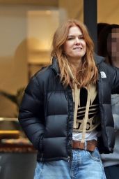 Isla Fisher Celebrates 49th Birthday Shopping in London, 02.03.2025