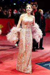 Jessica Chastain Stuns in Rosé Gucci at Berlinale