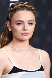 Joey King Shines at Critics Choice Awards 2025