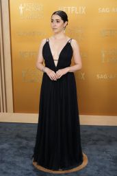 Kaitlyn Dever’s Elegant Look at SAG Awards 2025