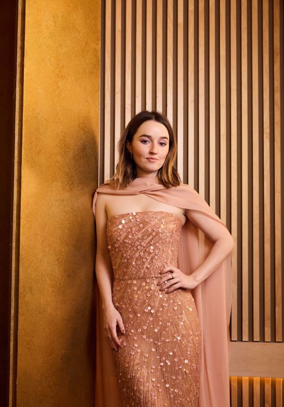 Kaitlyn Dever’s Show-Stopping Style at the 2025 SAG Awards