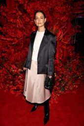 Katie Holmes Shines in Satin at Christian Siriano’s NYFW Show