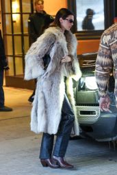 Kendall Jenner Dines in Fur Jacket at Little Nell