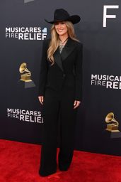 Lainey Wilson Honored at 67th Annual Grammy Awards