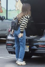 Lauren Parsekian Shops in Los Feliz - 02.17.2025