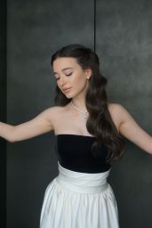 Mikey Madison Prepares for Critics Choice Awards - 02.07.2025