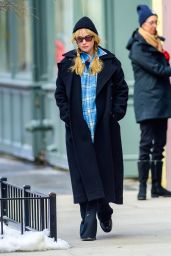 Pregnant Jennifer Lawrence Rocks Designer Winter Style