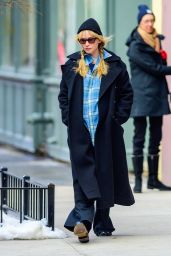 Pregnant Jennifer Lawrence Rocks Designer Winter Style
