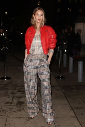 Rosie Huntington-Whiteley’s Burberry Comeback Steals LFW Spotlight