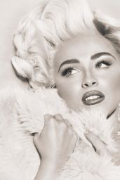 Sabrina Carpenter Channels Icons on Vogue Cover March 2025