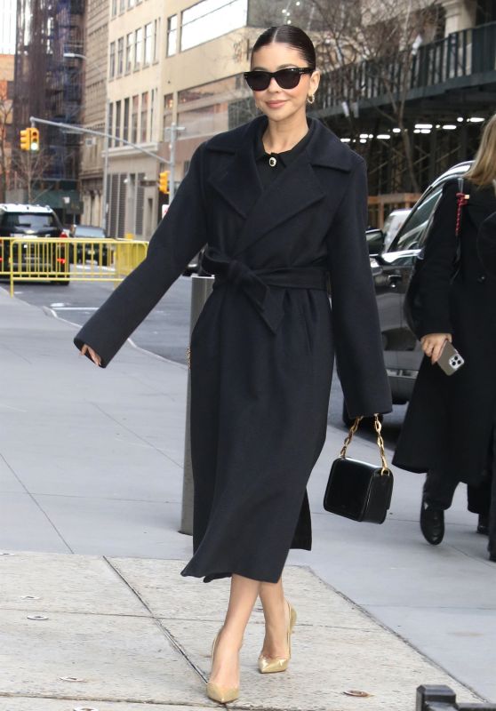 Sarah Hyland Visits The View in NYC - 02.19.2025