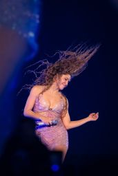 Shakira Kicks Off Las Mujeres Ya No Lloran World Tour - 02.11.2025