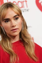 Suki Waterhouse Shines at 2025 AHA Red Dress Collection in NYC