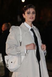 Taylor Hill at Burberry Show During London Fashion Week - 02.24.2025