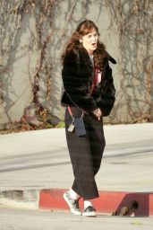 Zooey Deschanel Out in Santa Monica - 02.11.2025