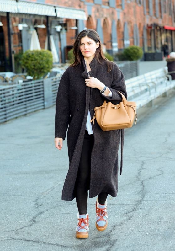 Alexandra Daddario