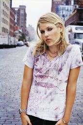 Ali Larter Captivates in 2003 Photoshoot