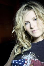 Ali Larter Stuns in Alternative Press Shoot 2026