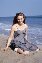 Alicia Silverstone - Photoshoot 1994