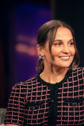 Alicia Vikander on The Kelly Clarkson Show - 03.20.2025