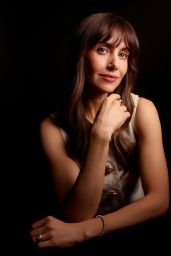 Alison Brie Shines at Shutterstock SXSW Portraits 03.08.2025