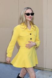 Amanda Seyfried’s Chic Yellow Look in NYC