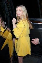 Amanda Seyfried’s Chic Yellow Look in NYC