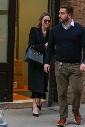 Angelina Jolie Stuns in Chic NYC Look - 03.06.2025