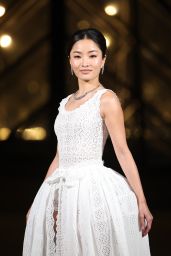 Anna Sawai’s Dior Couture Look Steals the Show at Louvre Grand Fashion Dinner