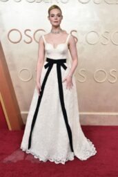 Elle Fanning’s Timeless Elegance at the 2025 Academy Awards