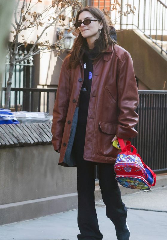 Emily Ratajkowski Spotted in NYC - 03.13.2025