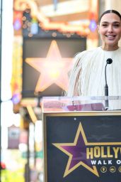 Gal Gadot’s Hollywood Star Ceremony: Style, Drama, and Timeless Elegance