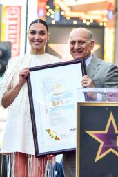 Gal Gadot’s Hollywood Star Ceremony: Style, Drama, and Timeless Elegance