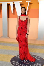 Gal Gadot’s Prada & Tiffany Look Steals the Oscars 2025