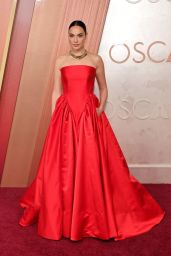 Gal Gadot Shines at 97th Academy Awards