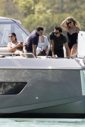 Gisele Bundchen and Joaquim Valente Share PDA on Miami Boat Ride - 03.15.2025  