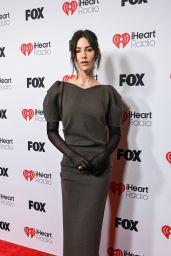 Gracie Abrams Rocks iHeartRadio Red Carpet - 03.17.2025