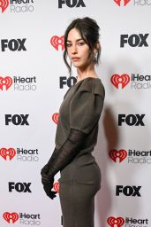 Gracie Abrams Rocks iHeartRadio Red Carpet - 03.17.2025